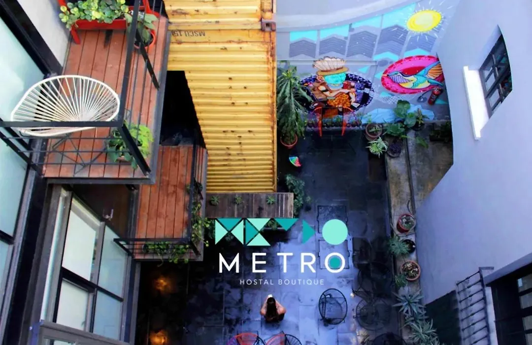 Metro Hostal Boutique-1