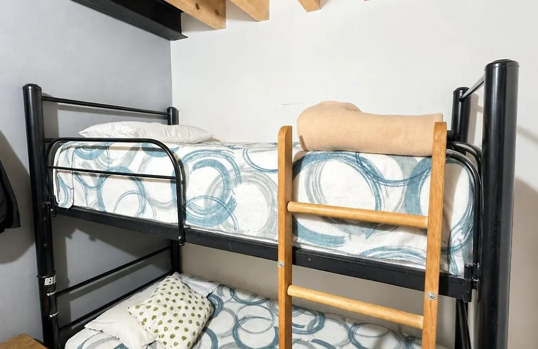 Metro Hostal Boutique-1