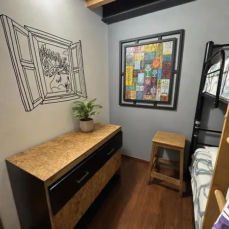 Metro Hostal Boutique-3